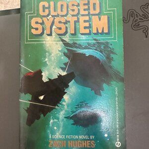 Closed System Zach Hughes 1986 Signet Science Fiction 1st Edition
